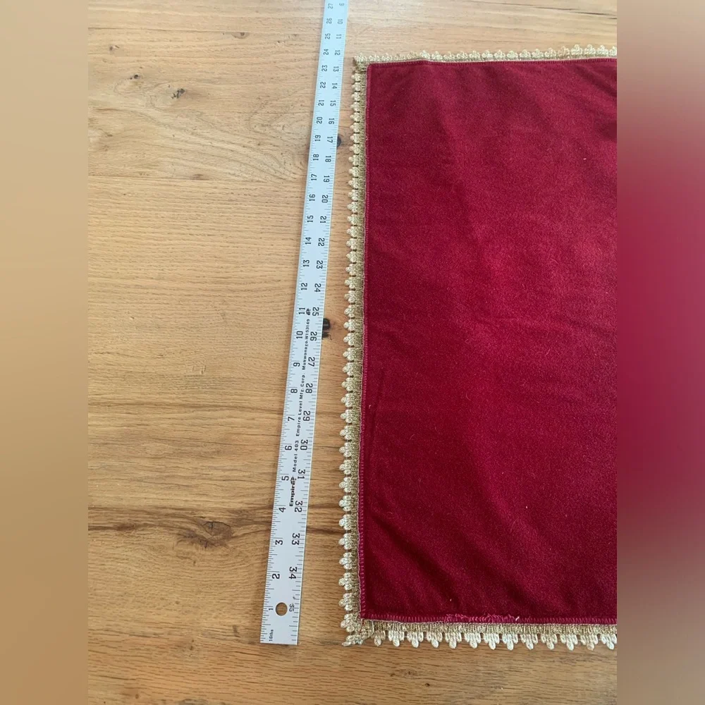 Vintage‎ Victorian Table Runner Embroidered Floral Pinks Ivory Red Backing